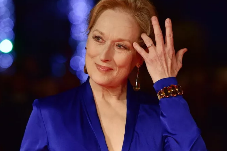 Meryl Streep in jewelry