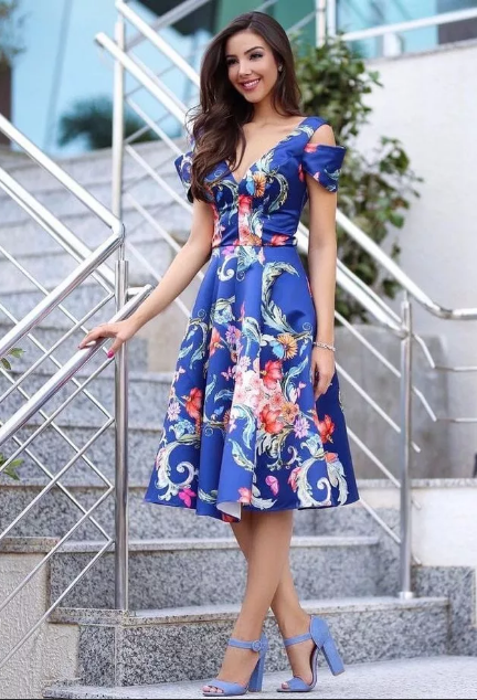 Kleid mit kleinem Print