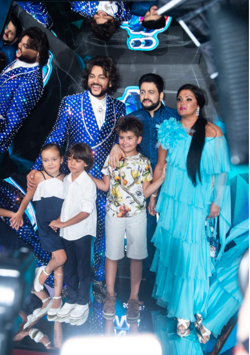 new wave 2019 Kirkorov-familien og Anna Netrebko med sin mann og sønn