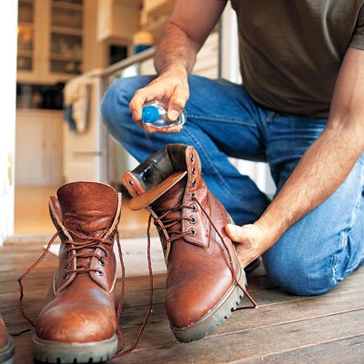 Cómo deshacerse del olor en las botas.