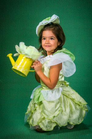 DIY cabbage costume for girls