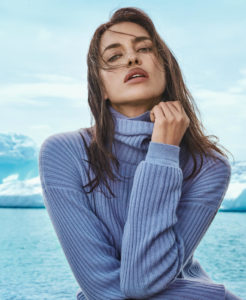 Bakit dapat kang magsuot ng turtleneck sweater tulad ni Irina Shayk