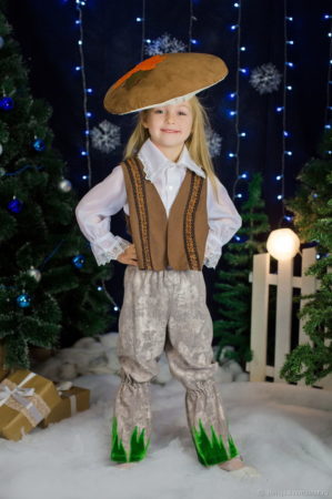 DIY mushroom costume for a boy