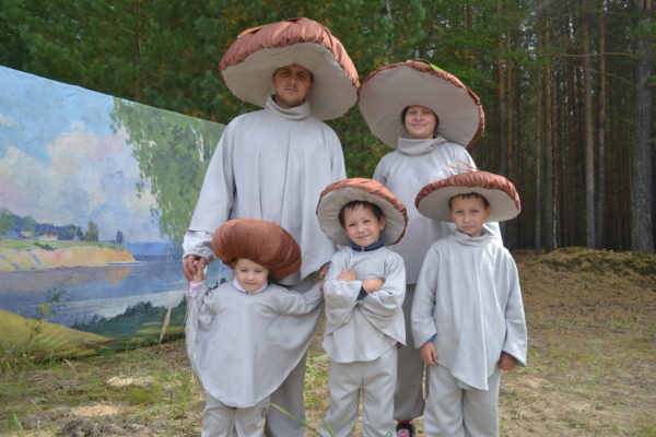 DIY mushroom costume for a boy