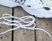 How to bleach white shoelaces at home