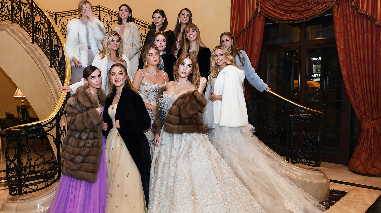 What did the star debutantes and guests wear to the Tatler Ball in Moscow?