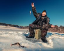 Bagaimana untuk memilih saman musim sejuk untuk memancing