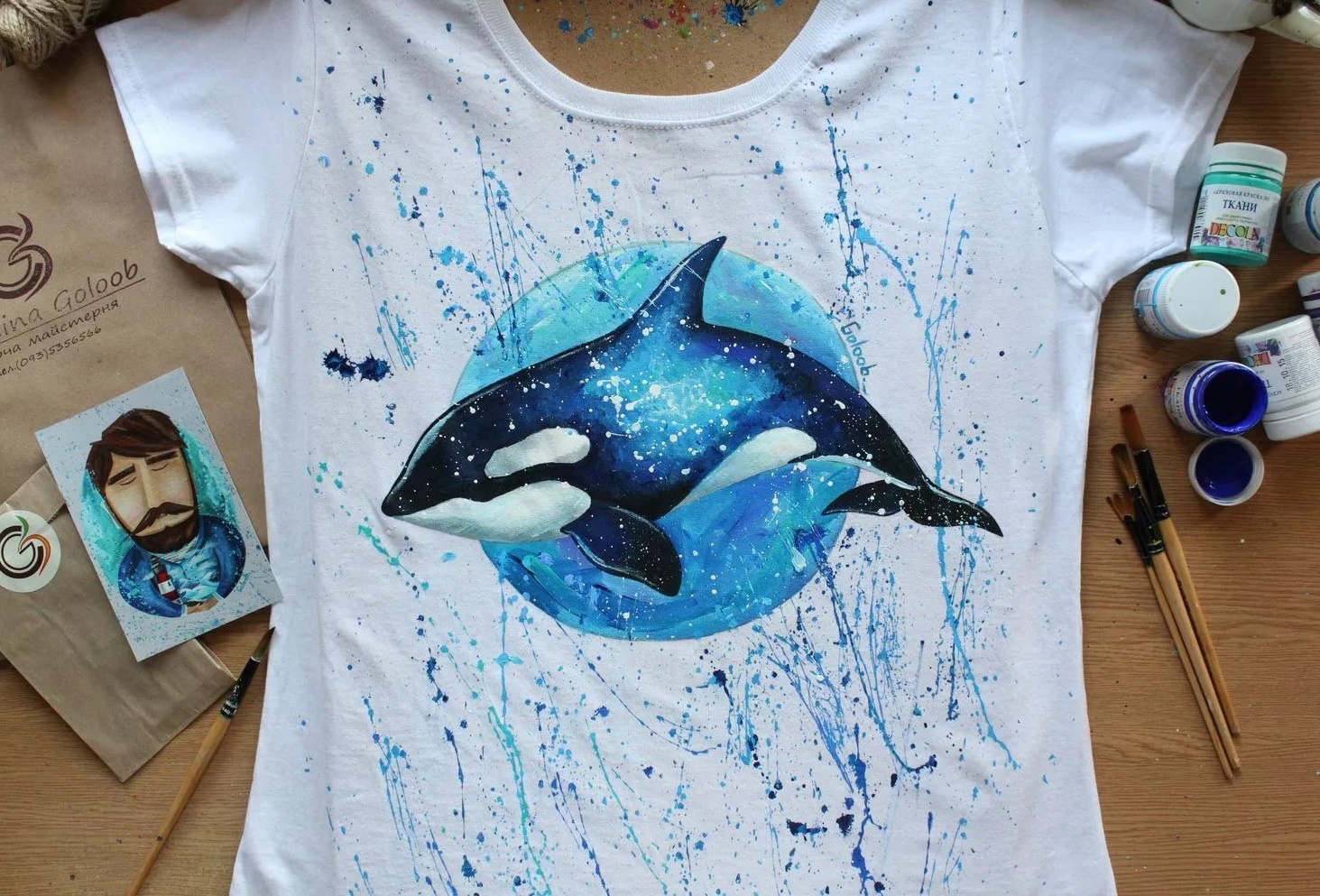 delfin på en t-shirt