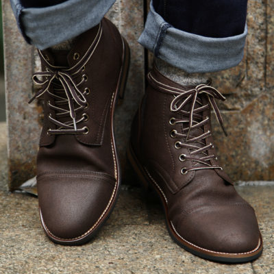 Lacing boots: options for long laces