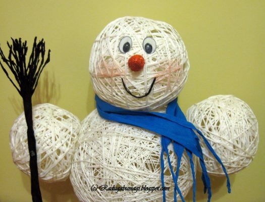 Bonhomme de neige DIY en fils de laine