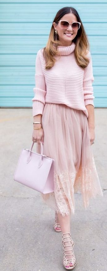 Powdery look with a skirt.