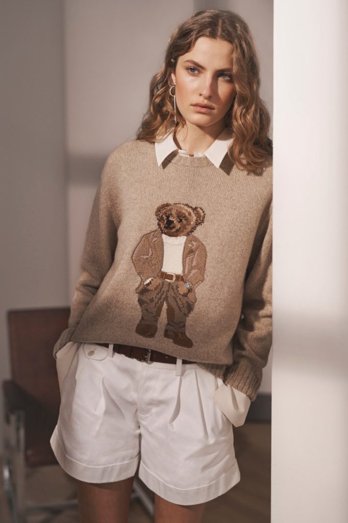 Sweater with a bear.