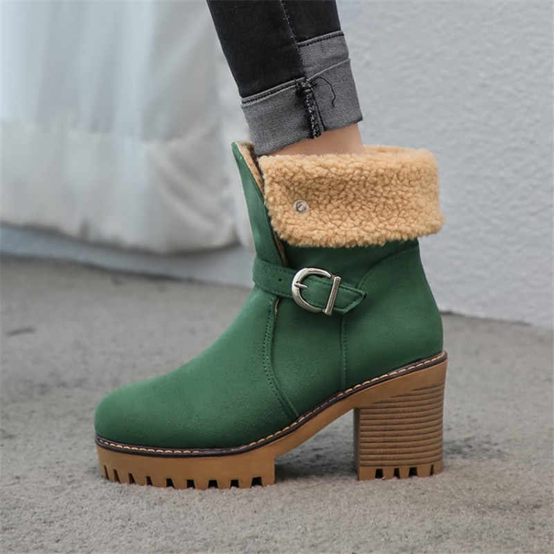 Botas de invierno verdes.