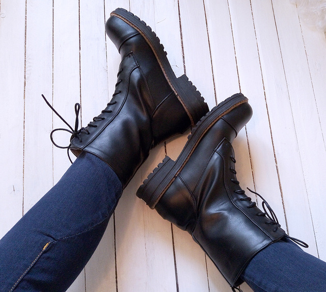 Botas brutales.