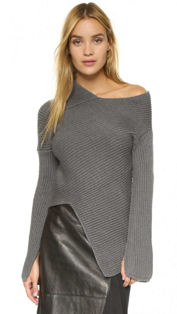 Asymmetrisk sweater.