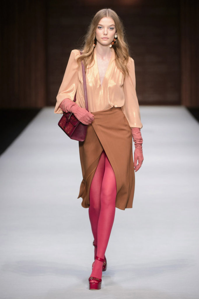 Wrap skirt on the catwalk.