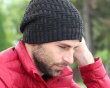 Pălărie beanie.