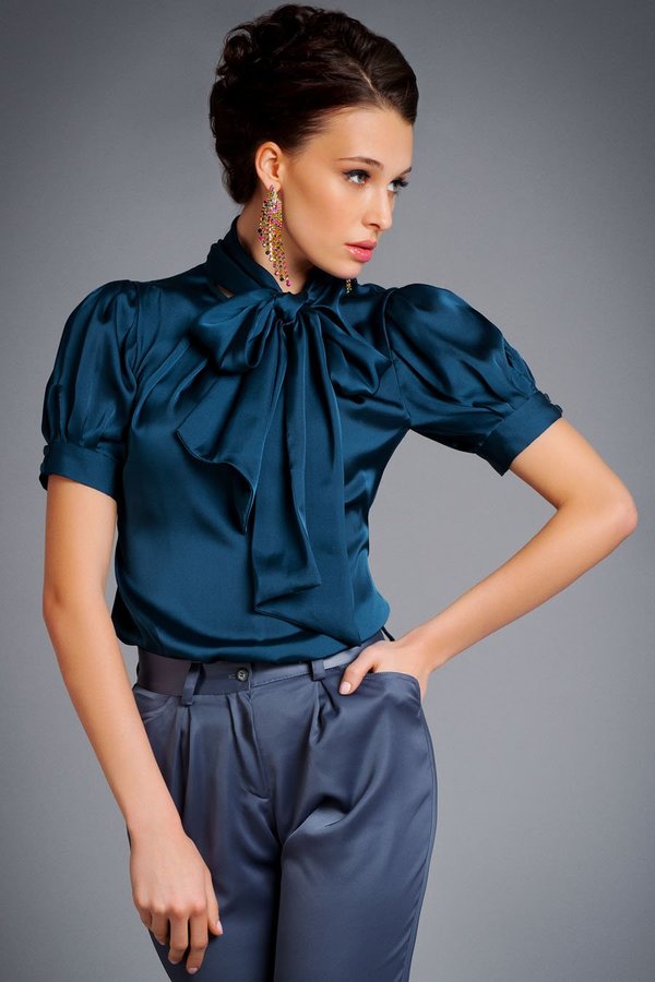 Blusa in raso.