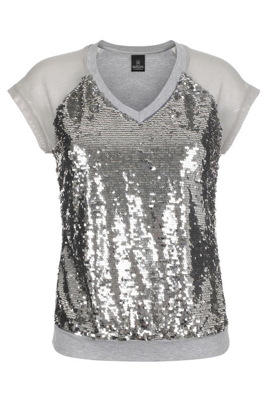 T-shirt na may sequin.