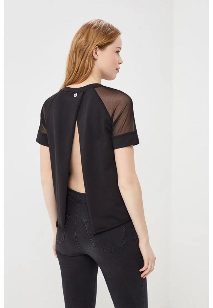 T-shirt with bare back.