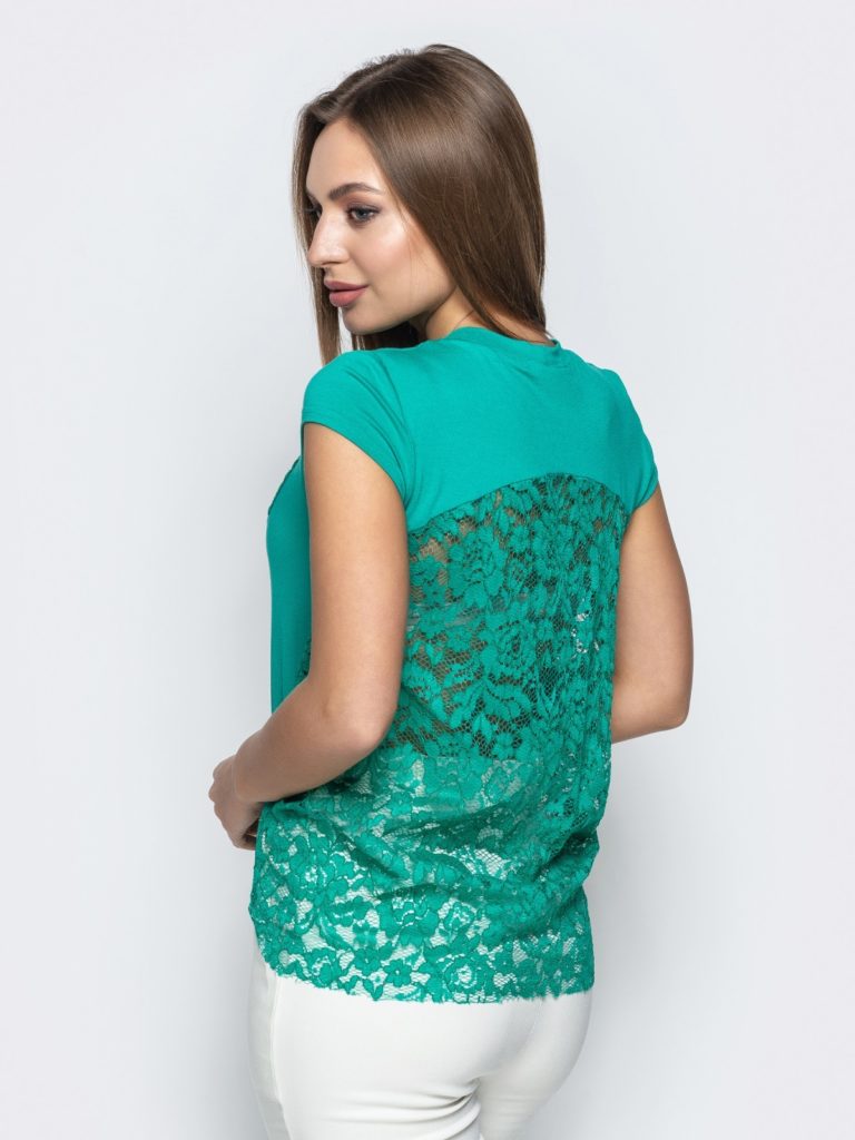 T-shirt with lace inserts.