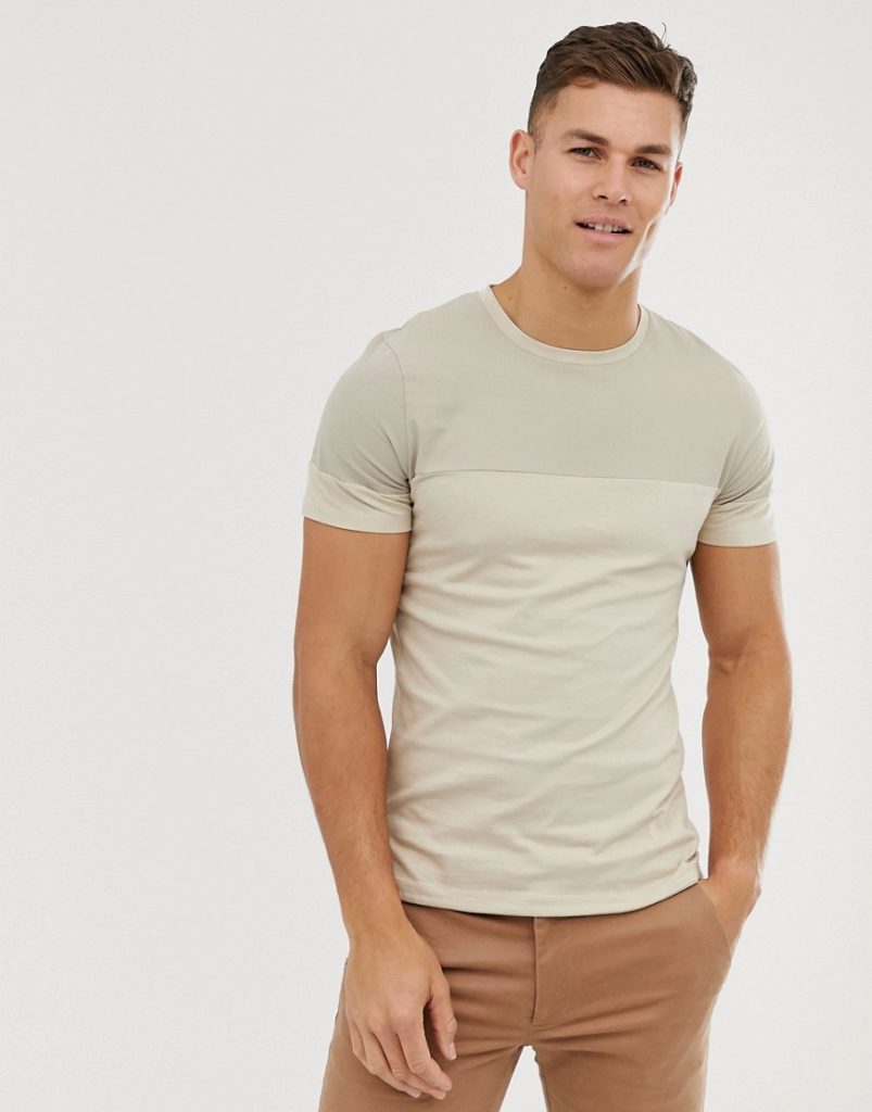 Beige T-shirt.