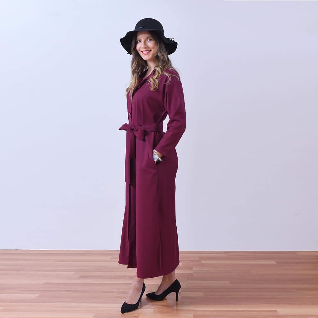 Long shirt-type dress.