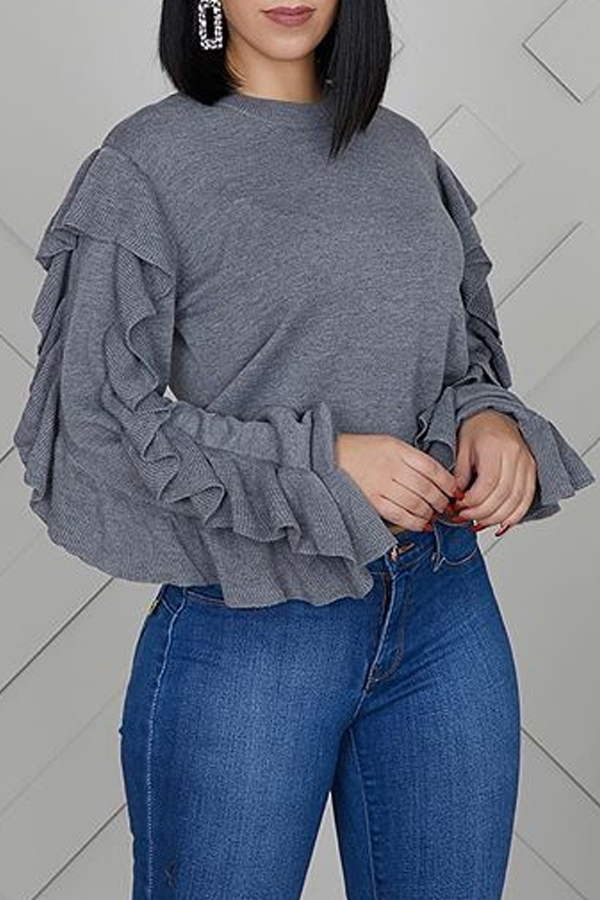 sweatshirt with ruffles