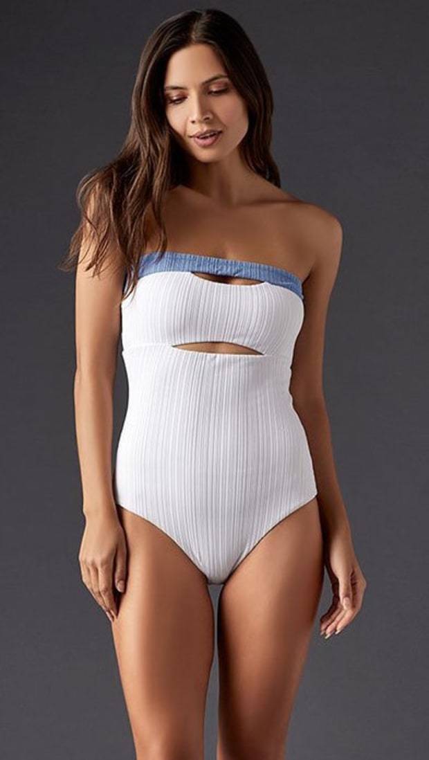 maillot de bain à épaules dénudées