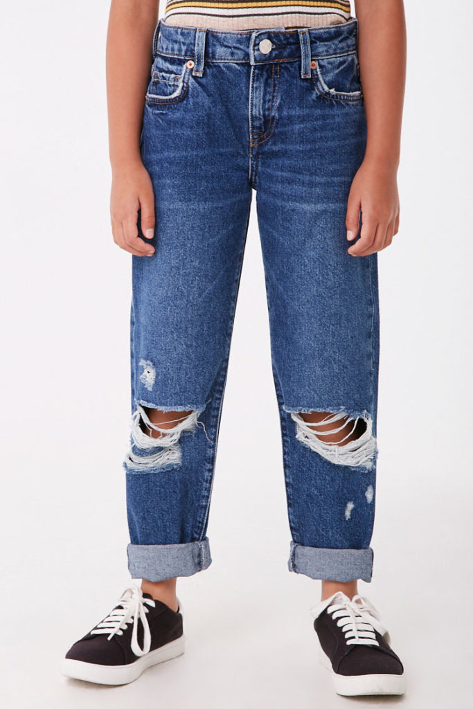 Boyfriend jeans para sa mga babae.