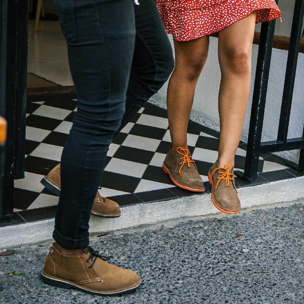 female chukka models