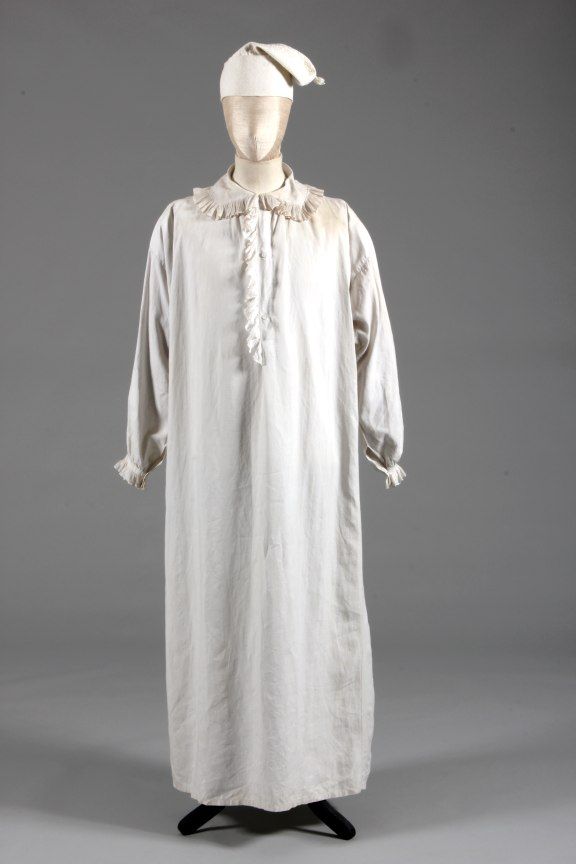 men's nightgown