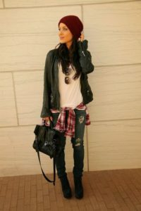 Grunge look with jeans.