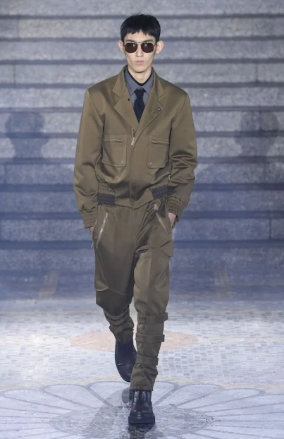 look militaire des podiums