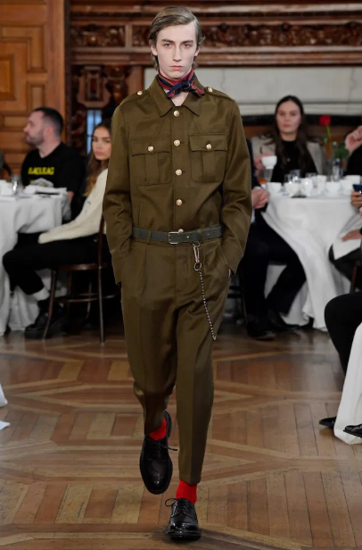 pang-militar na jumpsuit