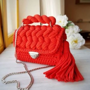 rote Stricktasche