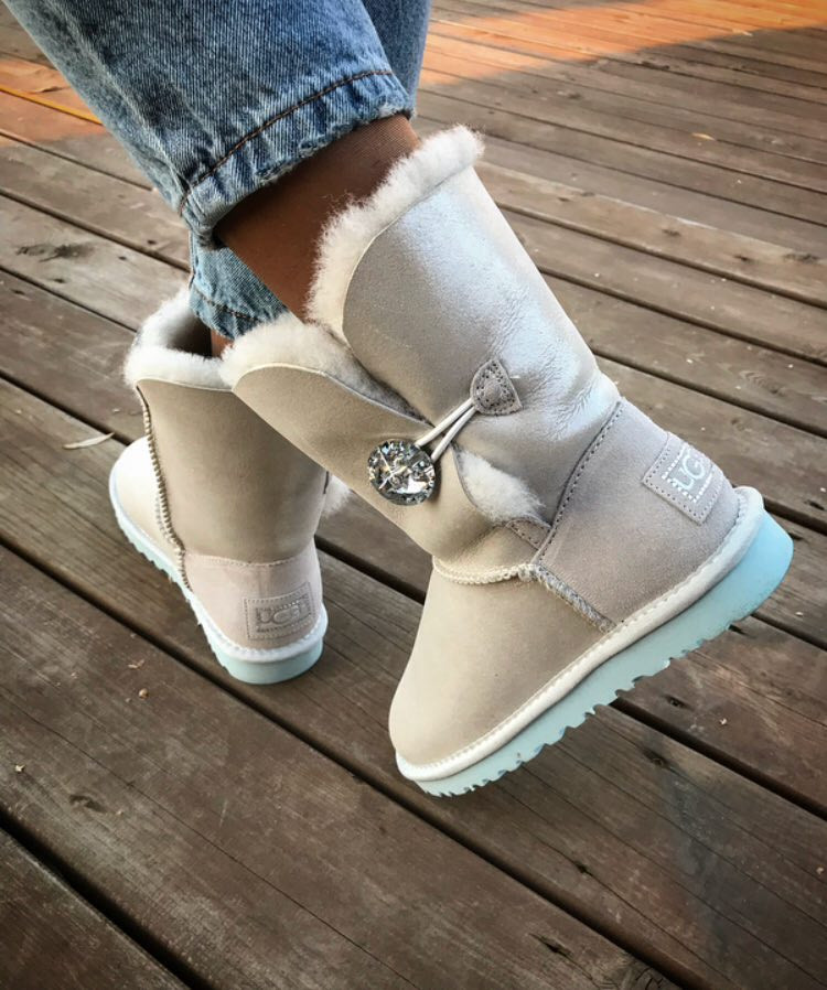 divatos ugg csizma