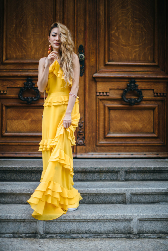 Long dress with frills.