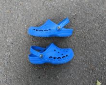 Crocs azules