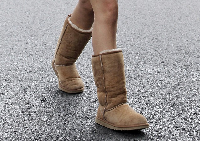 รองเท้า UGG