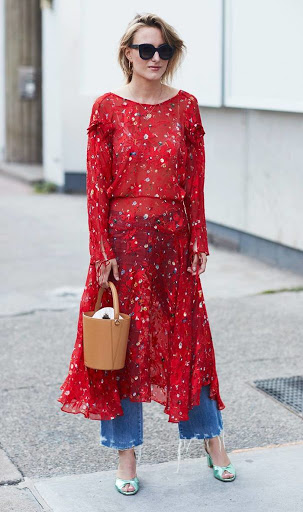 Calça com vestido de tecido leve