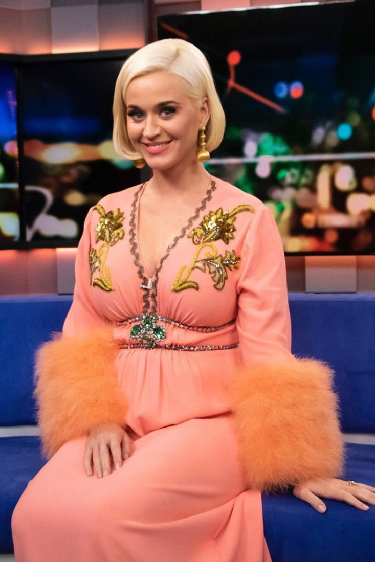 Katy Perry ruhában