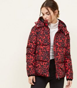 Chaqueta con estampado animal