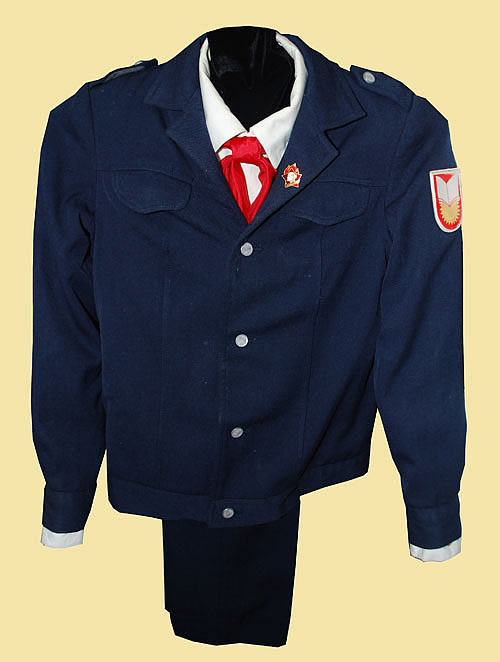 Skoleuniform for gutter