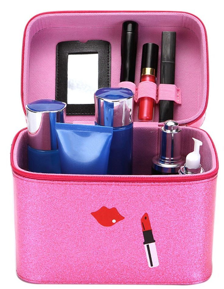 Lippenstift in einer Kosmetiktasche.