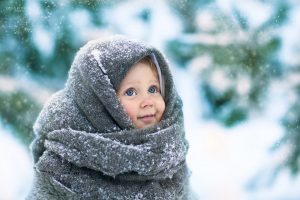 enfants emmitouflés en hiver