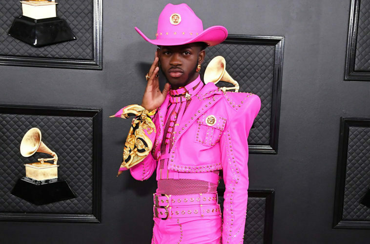 Lil Nas X Grammy balvu pasniegšanas ceremonijā