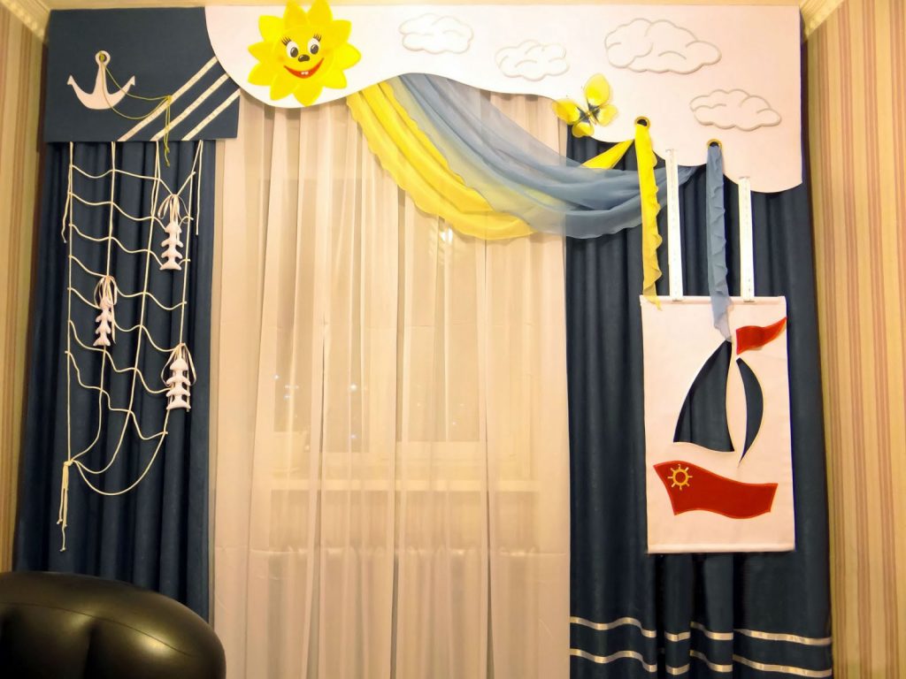 cortinas decoradas com apliques