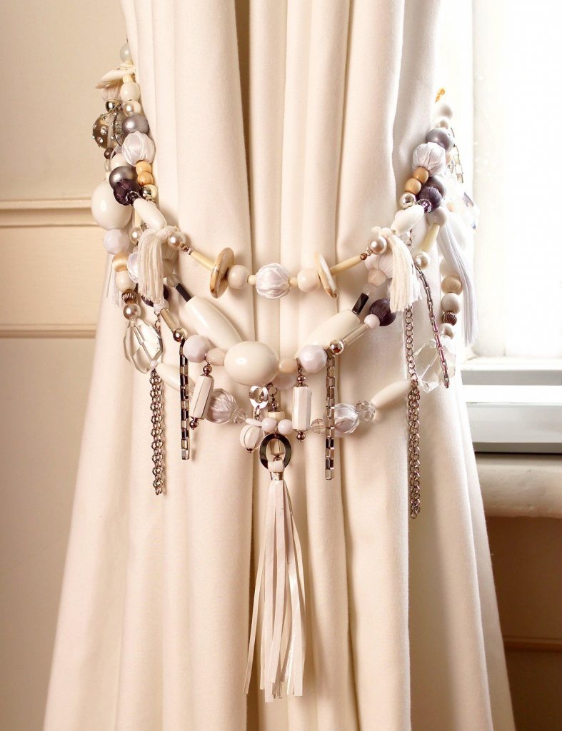 curtains with beautiful tiebacks