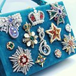 Broche sur un sac